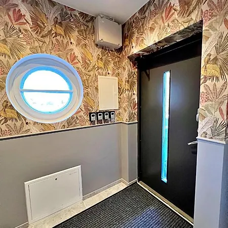 Clinic By Hostlovers Apartment *