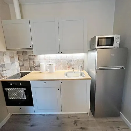 Clinic By Hostlovers Apartment