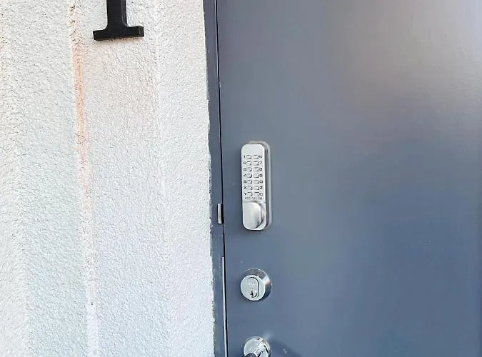 Clinic By Hostlovers Apartmán *